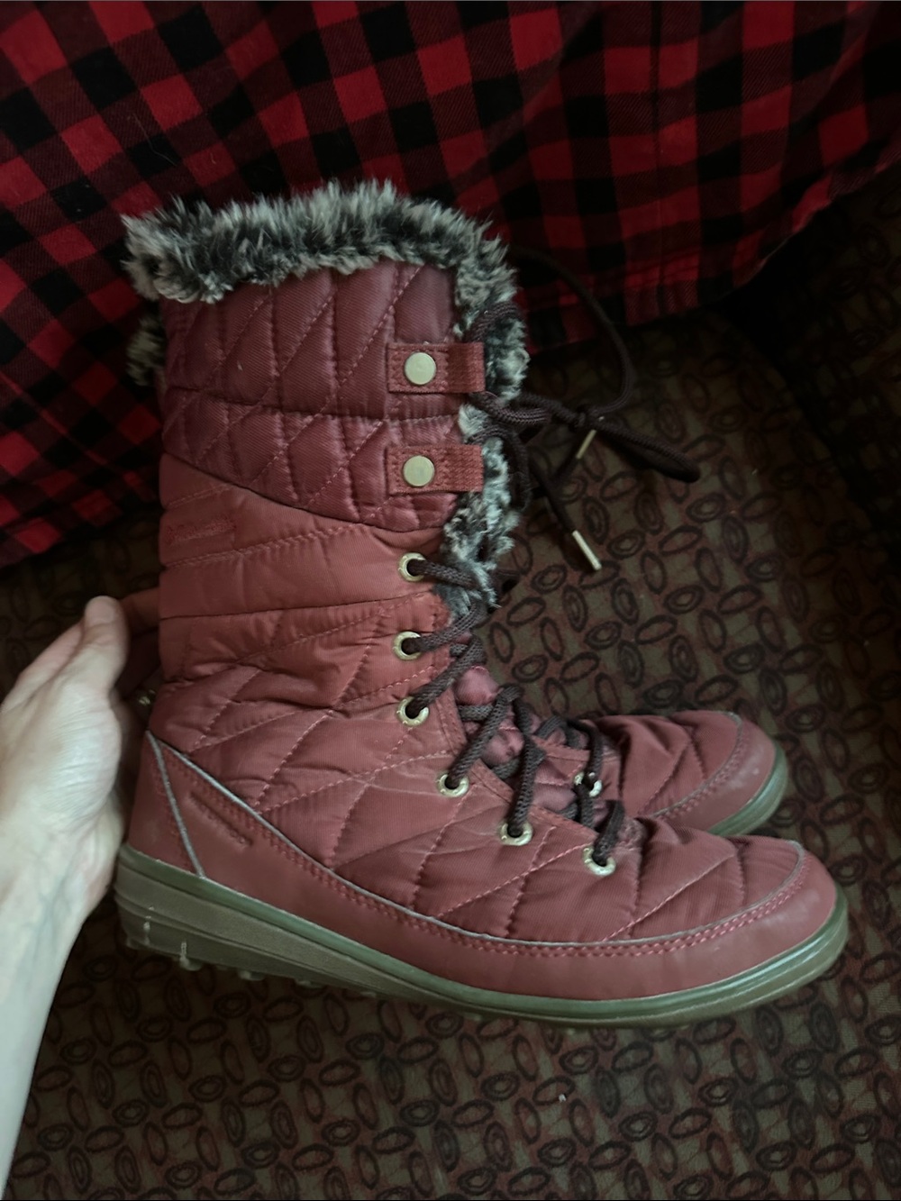 Columbia Thermal Omni Grip Burgundy Lace-Up Winter Boots with Faux Fur